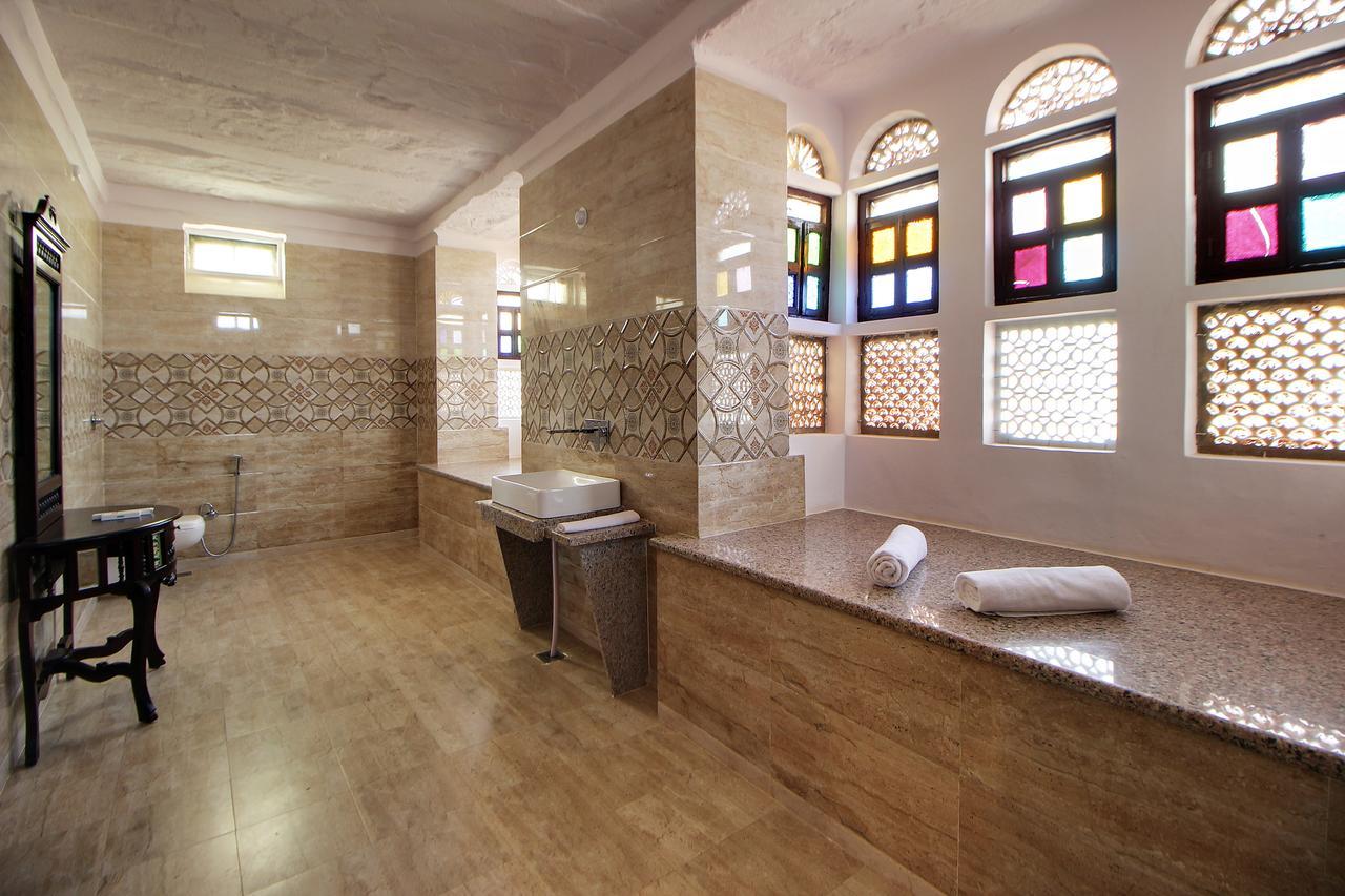 Jawai Castle Resort - A Heritage Hotel In Jawai Leopard Reserve Bisalpur Eksteriør billede