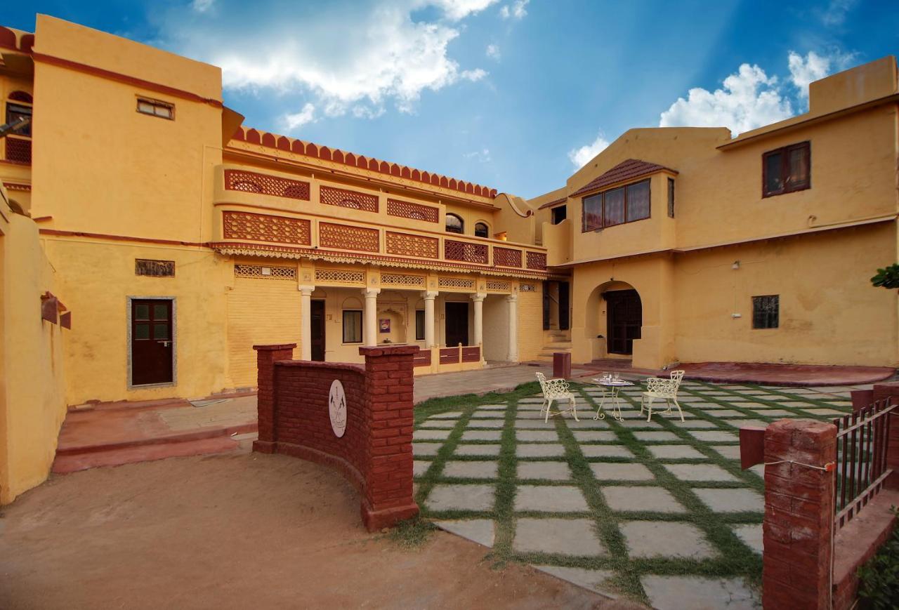 Jawai Castle Resort - A Heritage Hotel In Jawai Leopard Reserve Bisalpur Eksteriør billede